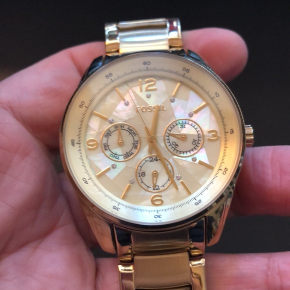 FOSSIL GOLDTONE OPALESCENT WOMENS WATCH - Picture 4 of 6